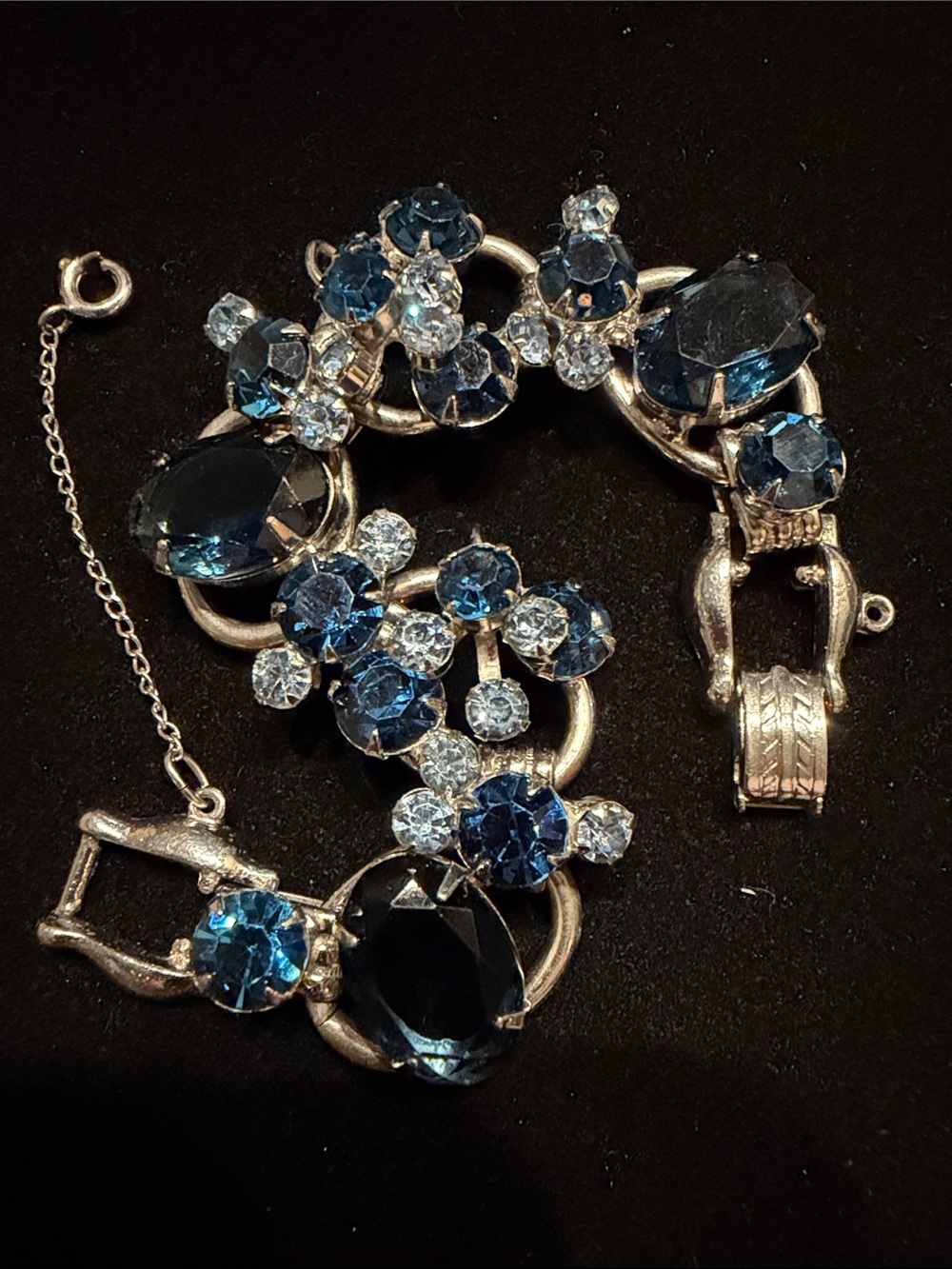 JULIANA D&E Blue Crystal Floral Bracelet - Book Piece.